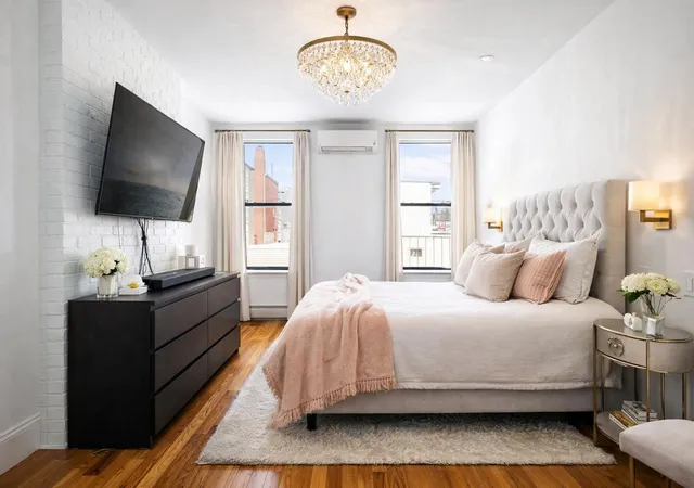 Photo 3 of Condo for sale at 203 Luquer St #3-B, Brooklyn, NY 11231 | MLS# RLS20070181 | Listing updated on 2026-02-20