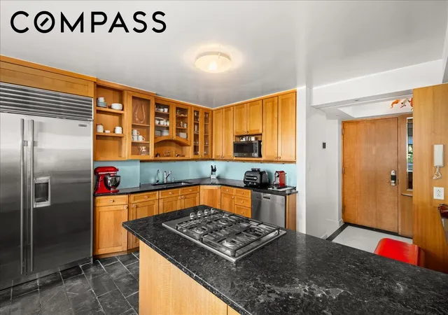 4th image of 245 E 87Th St, New York City, NY 10128