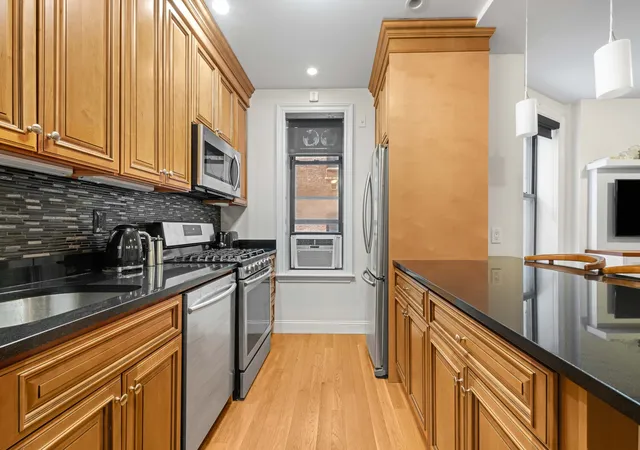 Photo 3 of Condo for sale at 302 W 79th Street #3C, New York, NY 10024 | MLS# RLS20070295 | Listing updated on 2026-04-26