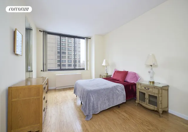 3rd image of 200 E 65Th St #17A, New York, NY 10065 | MLS# RLS20070337