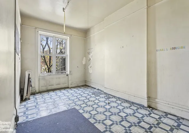 Photo 3 of Single family home for sale at 54 Edgecombe Ave, New York, NY 10030 | MLS# RLS20070355 | Listing updated on 2026-02-09