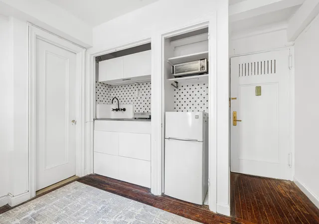 Photo 3 of Condo for sale at 25 Tudor City Pl #1316, New York, NY 10017 | MLS# RLS20070482 | Listing updated on 2026-07-24