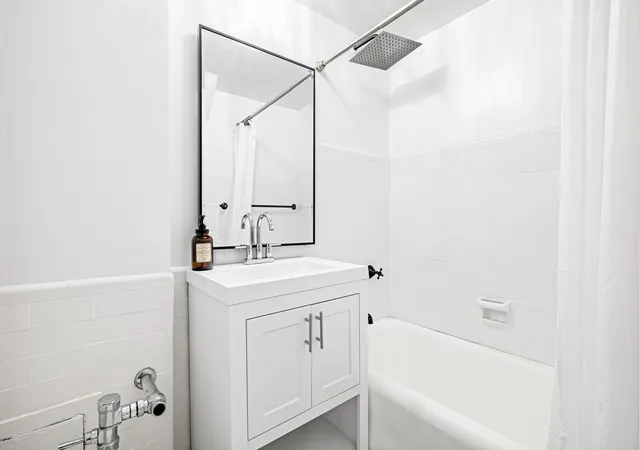 Photo 3 of House for sale at 25 Tudor City Pl #1316, New York, NY 10017 | MLS# RLS20070482 | Listing updated on 2026-07-24