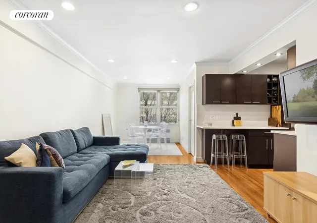 1st image of 30 E 9Th St #3AA, New York, NY 10003 | MLS# RLS20070486