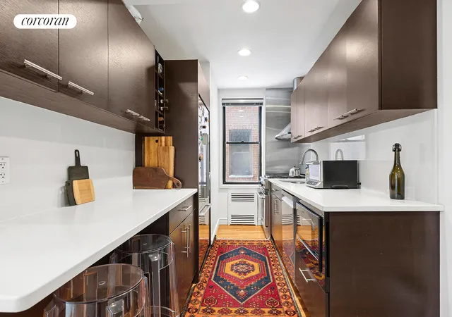 2nd image of 30 E 9Th St #3AA, New York, NY 10003 | MLS# RLS20070486