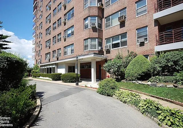 13th image of 3515 Henry Hudson Pkwy #10F, Bronx, NY 10463 | MLS# RLS20070513