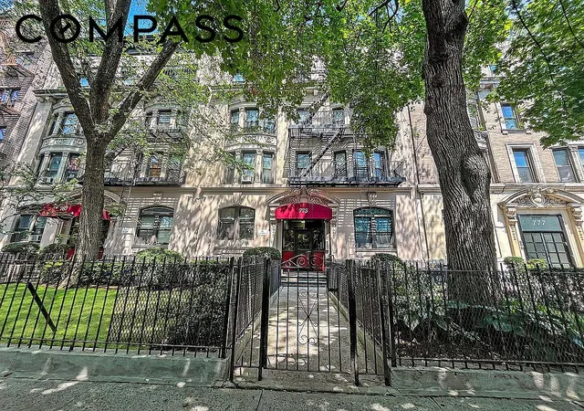 4th image of 773 Eastern Pkwy #1A, New York City, NY 11213 | MLS# RLS20070512