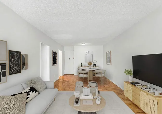 2nd image of 170 W 23rd St #5M, New York City, NY 10011 | MLS# RLS20070550