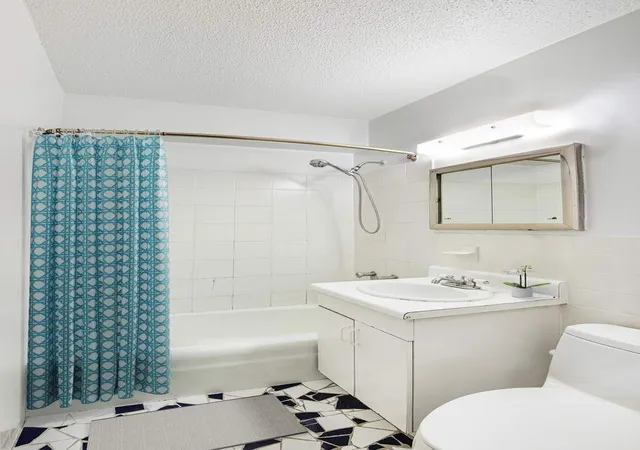 5th image of 170 W 23Rd St #5M, New York City, NY 10011 | MLS# RLS20070550