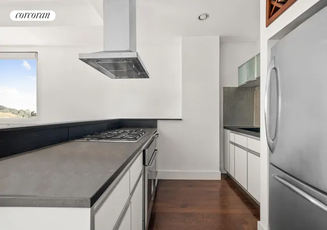 Photo 4 of House for sale at 44-27 Purves St #9F, Long Island City, NY 11101 | MLS# RLS20070656 | Listing updated on 2026-06-09