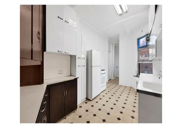 4th image of 156 E 79Th St #14C, New York City, NY 10021 | MLS# RLS20070674
