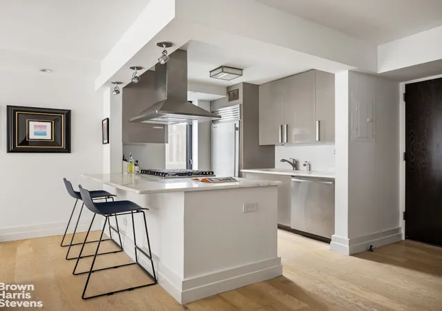 Listing Photo 3 - Condo for sale in building located at 211 Madison Ave, New York City, NY 10016 - Unit #7A