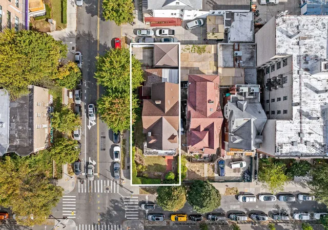 Photo 3 of House for sale at 339 Ocean Pkwy #0, Brooklyn, NY 11218 | MLS# RLS20070750 | Listing updated on 2026-02-13