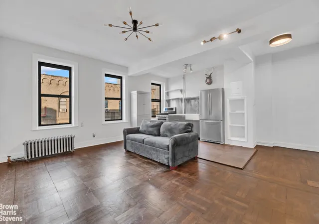 2nd image of 825 Walton Ave #5G, New York City, NY 10451 | MLS# RLS20070790