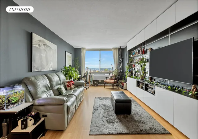 3rd image of 118-18 Union Turnpike #21E, New York City, NY 11415 | MLS# RLS20070873