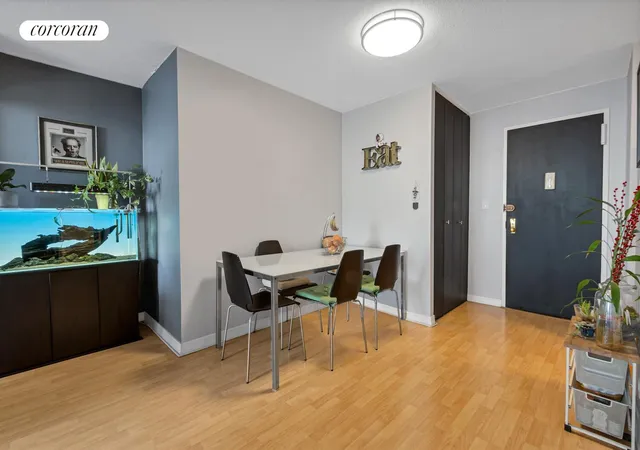 4th image of 118-18 Union Turnpike #21E, New York City, NY 11415 | MLS# RLS20070873