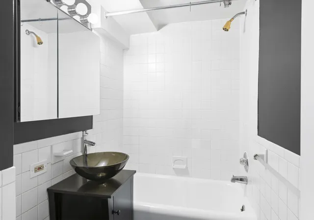5th image of 25 Tudor City Pl #1009, New York, NY 10017 | MLS# RLS20070918
