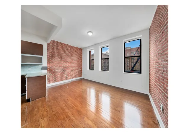 Photo 3 of House for sale at 159 W 118th Street #3H, New York, NY 10026 | MLS# RLS20070960 | Listing updated on 2026-04-21