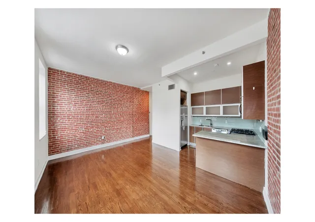 Photo 4 of House for sale at 159 W 118th Street #3H, New York, NY 10026 | MLS# RLS20070960 | Listing updated on 2026-04-21