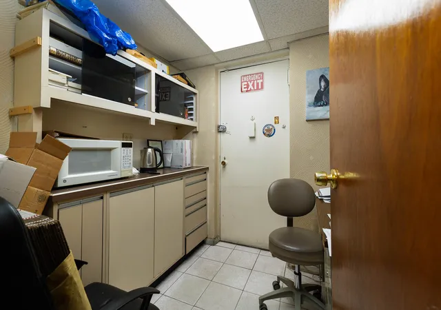2nd image of 207 Ocean Pkwy, New York City, NY 11218