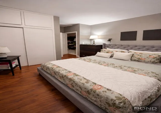 4th image of 804 Onderdonk Ave #MULTI-FAM, Ridgewood, NY 11385 | MLS# RLS20071015
