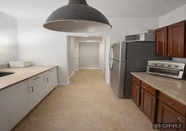 6th image of 804 Onderdonk Ave #MULTI-FAM, Ridgewood, NY 11385 | MLS# RLS20071015