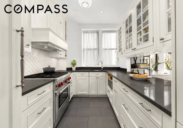 2nd image of 929 Park Ave #6C, New York, NY 10028 | MLS# RLS20071042