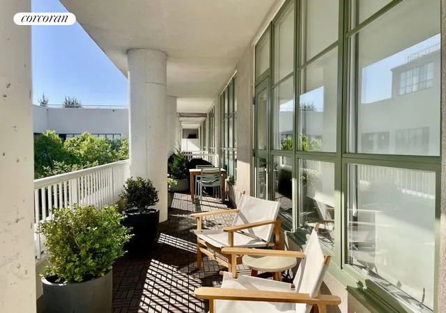 2nd image of 184 Kent Ave, New York City, NY 11249