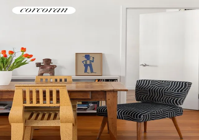 4th image of 184 Kent Ave, New York City, NY 11249