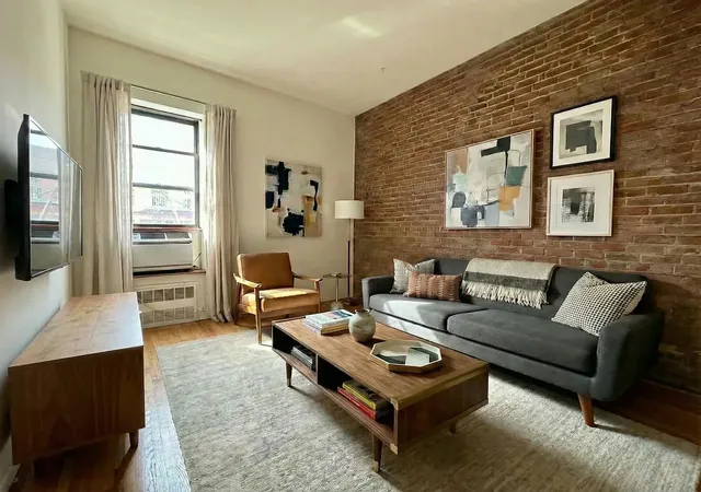 Photo 3 of Mansion for sale at 681 Greenwich St #1, New York, NY 10014 | MLS# RLS20071090 | Listing updated on 2026-07-06