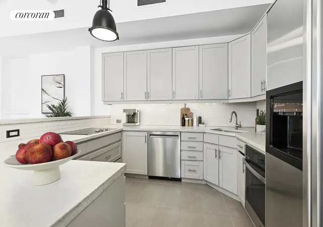 Photo 3 of House for sale at 11 E 22nd Street #FLOOR7, New York, NY 10010 | MLS# RLS20071116 | Listing updated on 2026-05-22