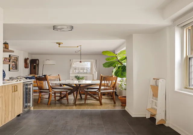 4th image of 245 E 87Th St #18F, New York City, NY 10128 | MLS# RLS20071120
