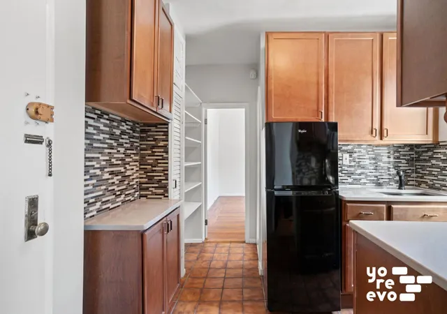 Photo 3 of House for sale at 227 W 11th Street #53, New York, NY 10014 | MLS# RLS20071156 | Listing updated on 2026-06-09