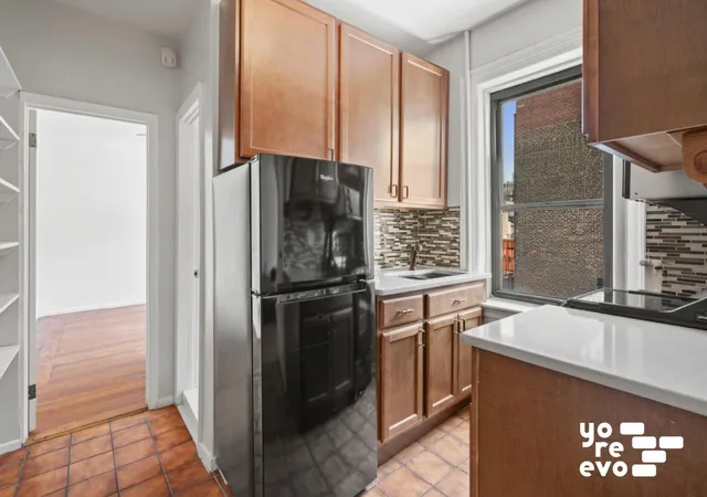 Photo 4 of House for sale at 227 W 11th Street #53, New York, NY 10014 | MLS# RLS20071156 | Listing updated on 2026-06-09