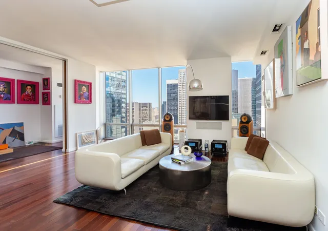 2nd image of 641 Fifth Ave, New York City, NY 10022