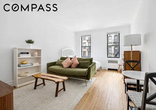 Homes for sale in New York City, NY | 121 E 88Th St #3A, New York City, NY 10128 | MLS# RLS20071250
