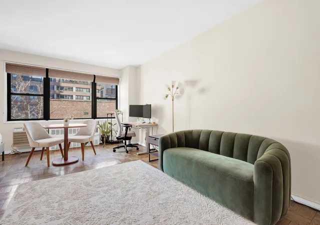 Homes for sale in New York City, NY | 345 E 52Nd St #7B, New York City, NY 10022 | MLS# RLS20071252