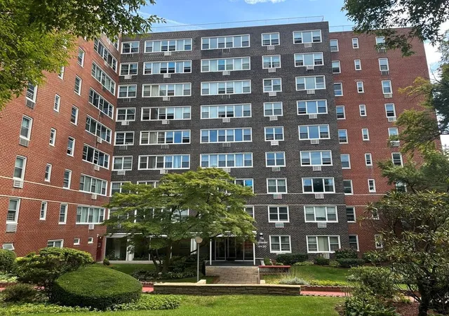 1st image of 164-20 Highland Ave #9-T, New York City, NY 11432 | MLS# RLS20071376