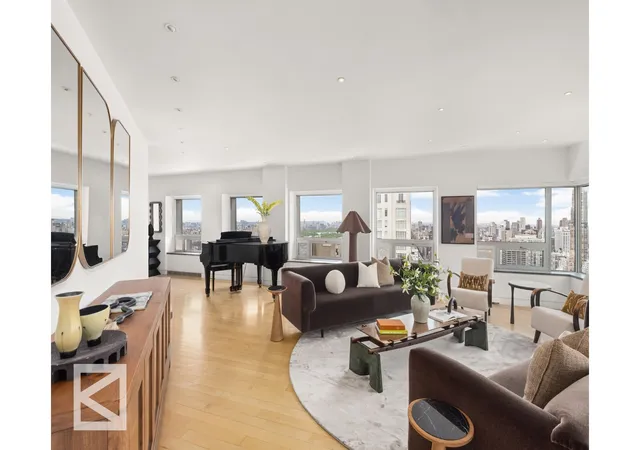 3rd image of 500 Park Avenue Tower Condo, New York City, NY 10022