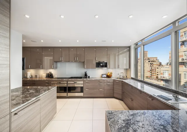 Listing Photo 4 - Condo for sale in building located at 2373 Broadway, New York, NY 10024 - Unit #1706