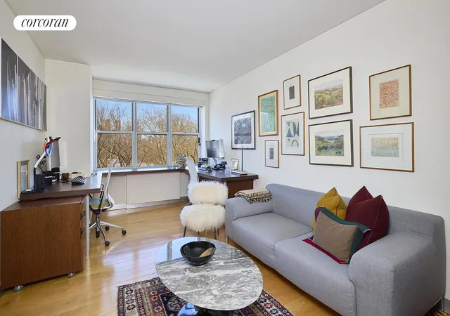 5th image of 900 5Th Ave, New York City, NY 10021
