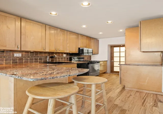 Photo 3 of House for sale at 186 E 2nd Street #5, New York, NY 10009 | MLS# RLS20071735 | Listing updated on 2026-05-31
