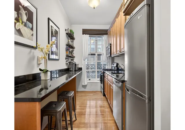Photo 4 of House for sale at 2109 Broadway #6135, New York, NY 10023 | MLS# RLS20071765 | Listing updated on 2026-04-26