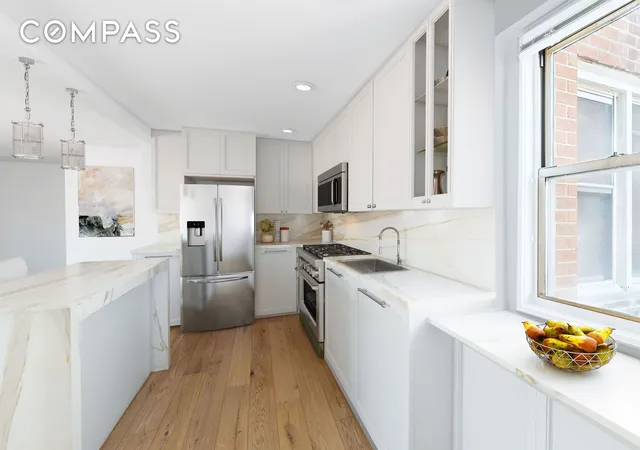 3rd image of 3755 Henry Hudson Pkwy W, New York City, NY 10463