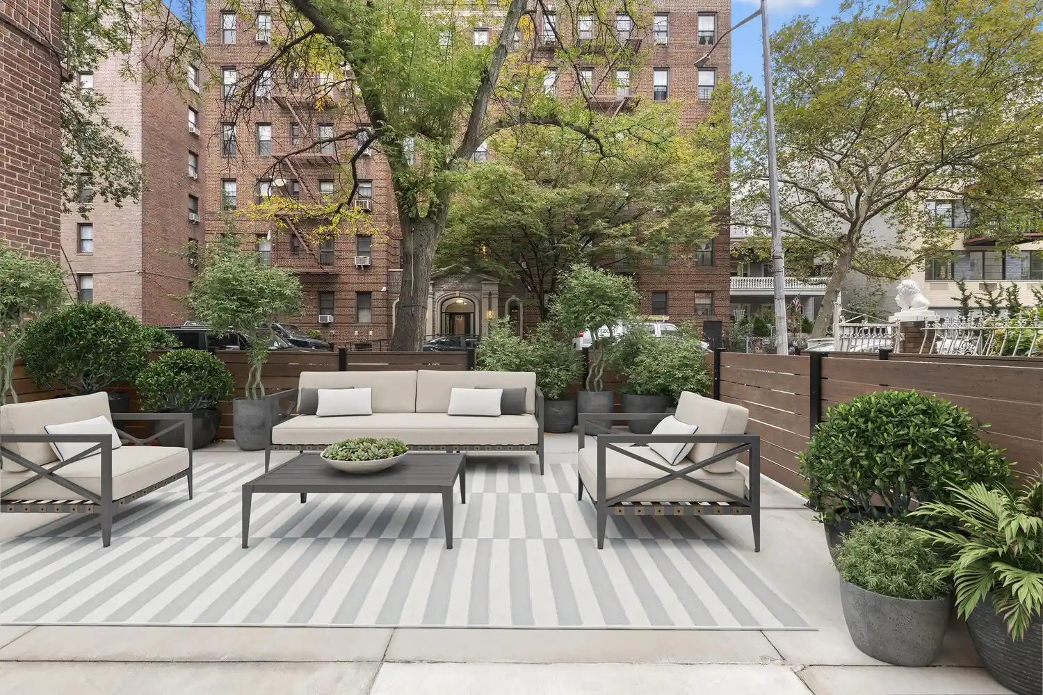 Listing Photo 2 - Condo for sale in 184 Hawthorne St located at 184 Hawthorne St, New York City, NY 11225 - Unit #1F