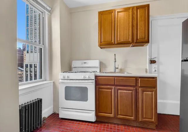Photo 4 of House for sale at 400 E 59th Street #8-F, New York, NY 10022 | MLS# RLS20071873 | Listing updated on 2026-07-16