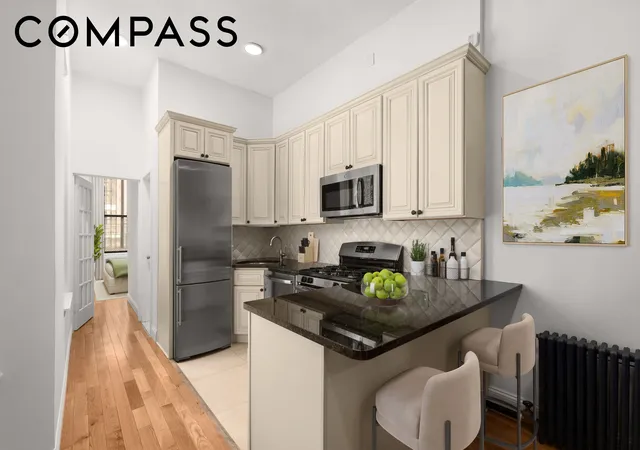 Homes for sale in New York City, NY | 227 E 87Th St, New York City, NY 10128