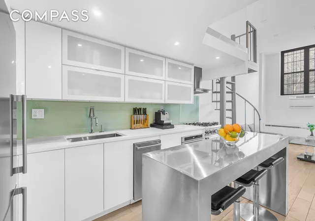 Photo 3 of Condo for sale at 324 Pearl St #1A, New York, NY 10038 | MLS# RLS20071931 | Listing updated on 2026-03-21
