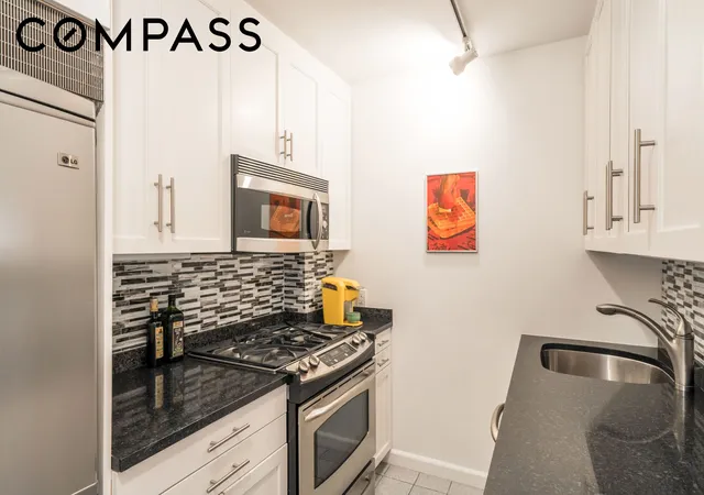 Photo 4 of Sale Pending at 230 E 15th Street #8N, New York, NY 10003 | MLS# RLS20071967 | Listing updated on 2026-07-14