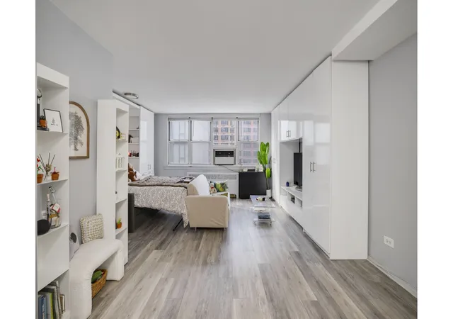 2nd image of 240 E 35Th St #10J, New York City, NY 10016 | MLS# RLS20072178